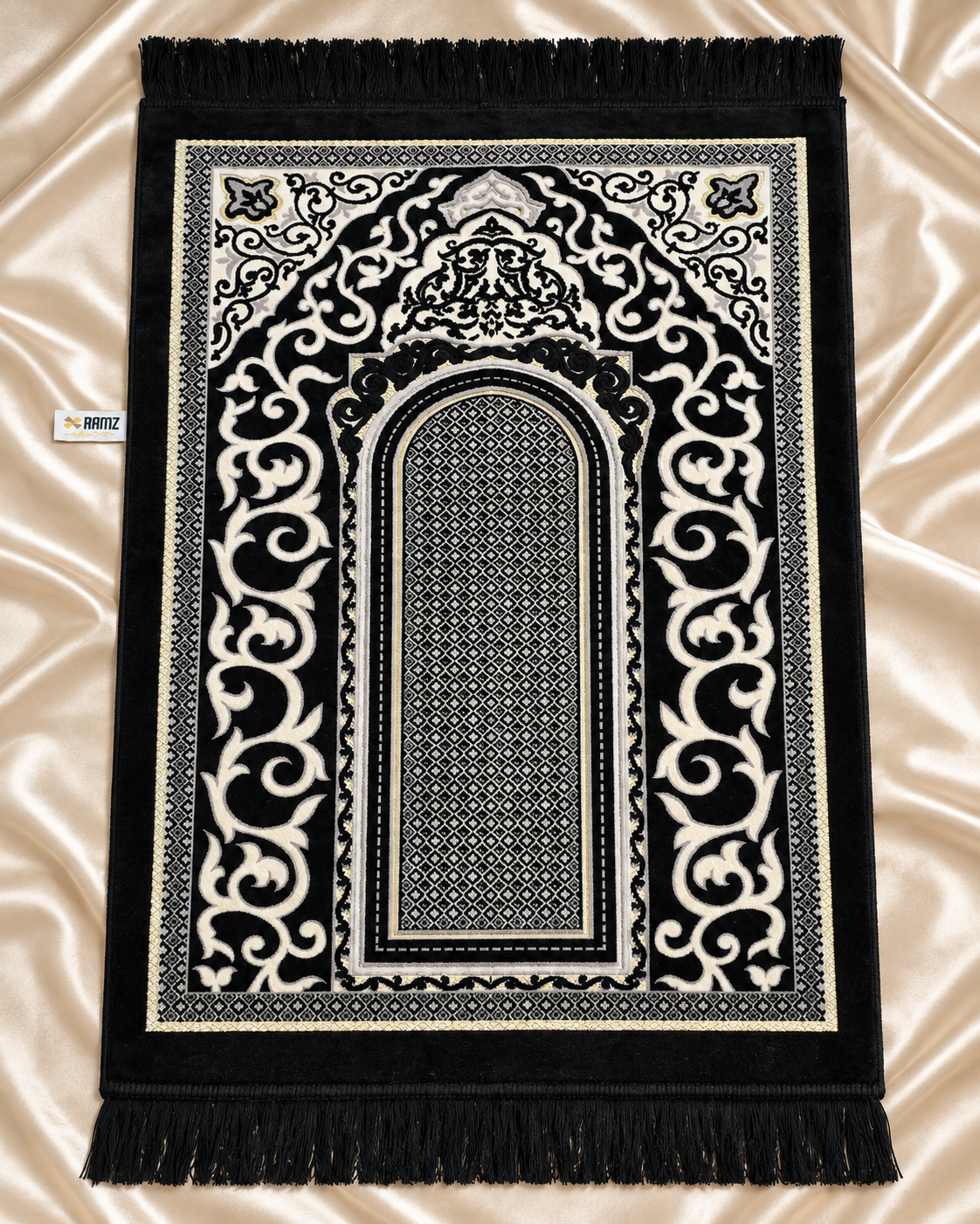 الأصيل · Al Aseel — Heritage Prayer Mat | Layl Edition