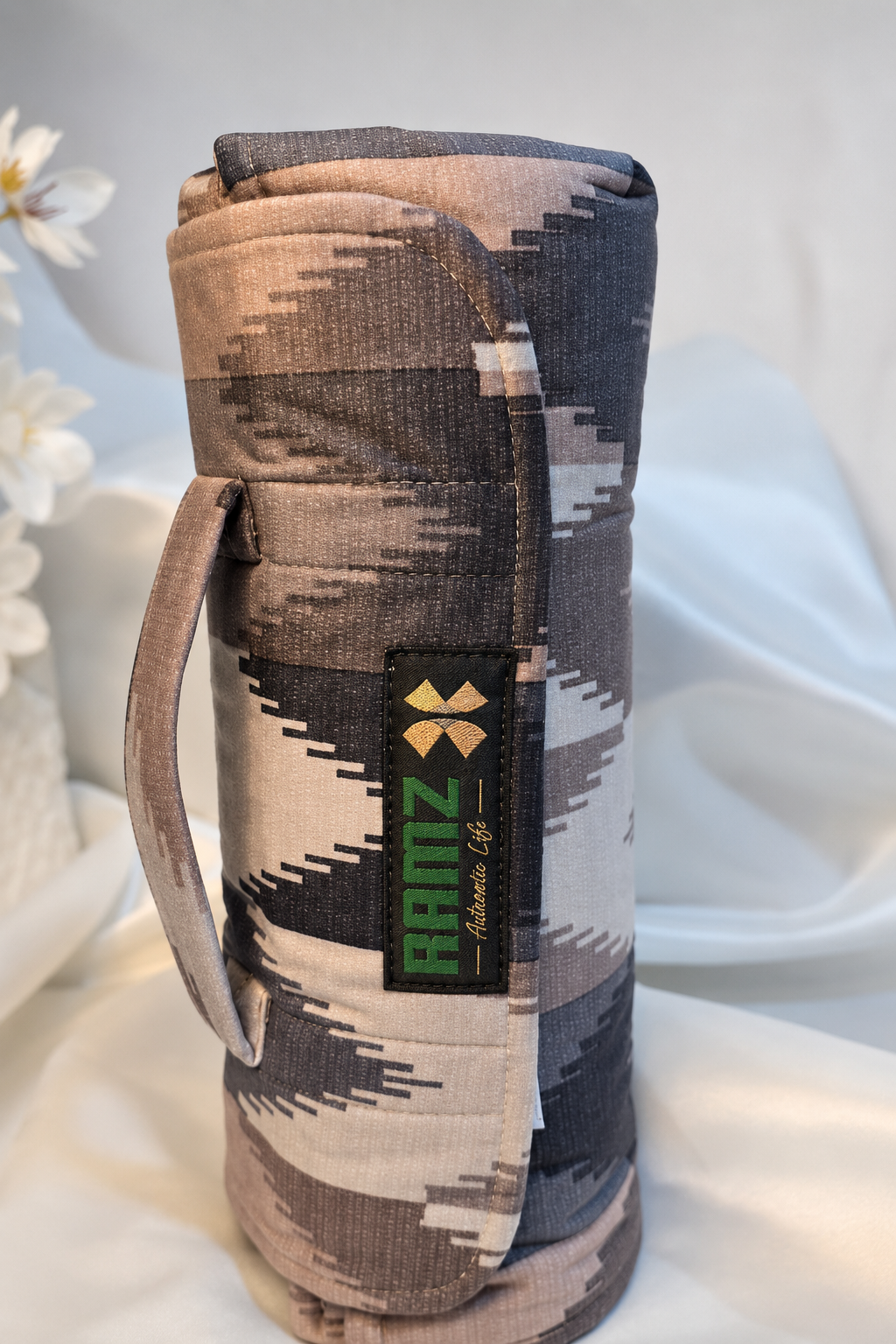 رفيق · Rafeeq — Travel Prayer Mat | Hajar Edition