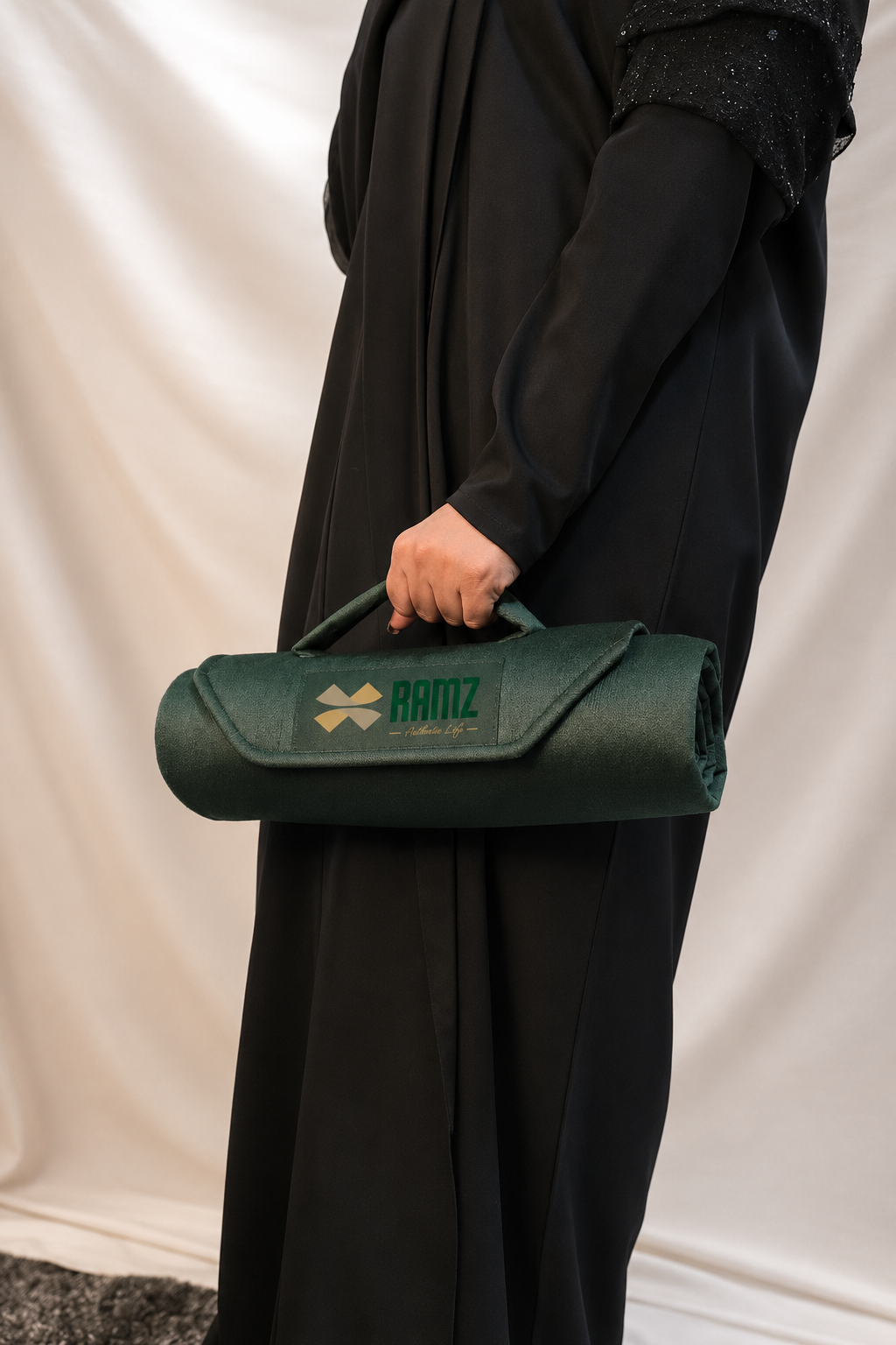 رفيق · Rafeeq — Travel Prayer Mat | Zamzam Edition