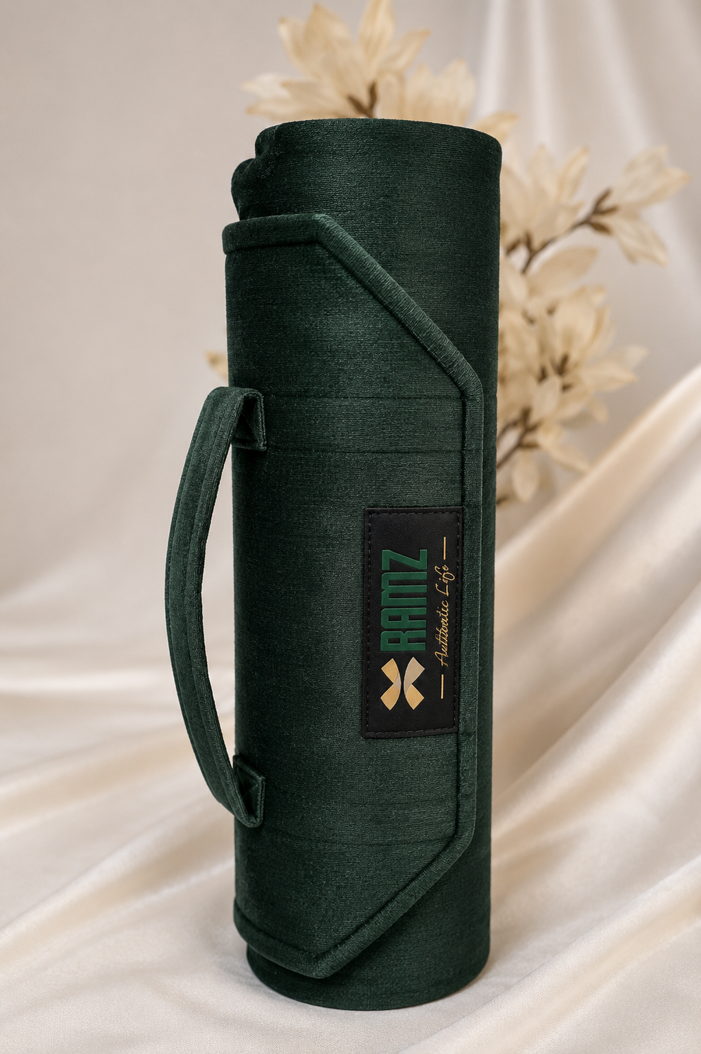 رفيق · Rafeeq — Travel Prayer Mat | Zamzam Edition