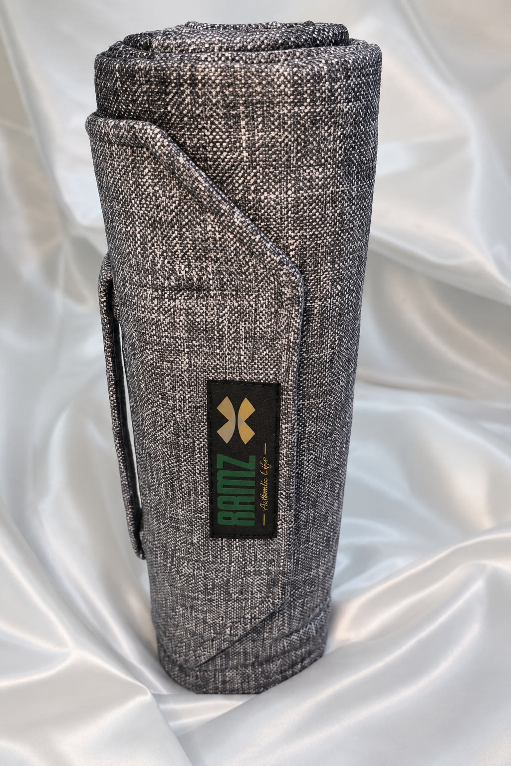 رفيق · Rafeeq — Travel Prayer Mat | Hajar Edition